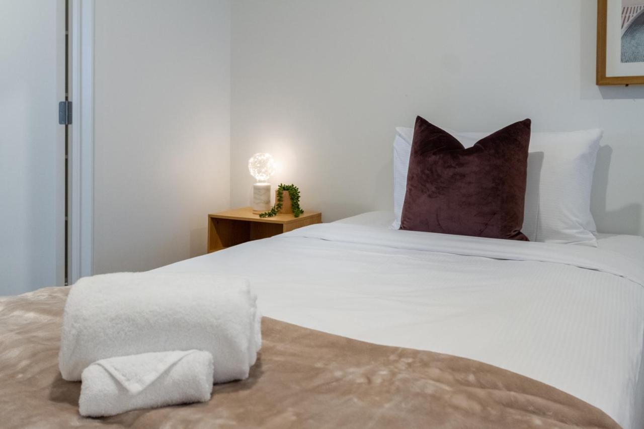 Tuam Street Treasure- 2 Bed 2 Bath Apartment Крайстчърч Екстериор снимка